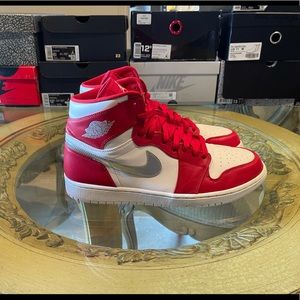 Air Jordan Retro High Silver Medal 